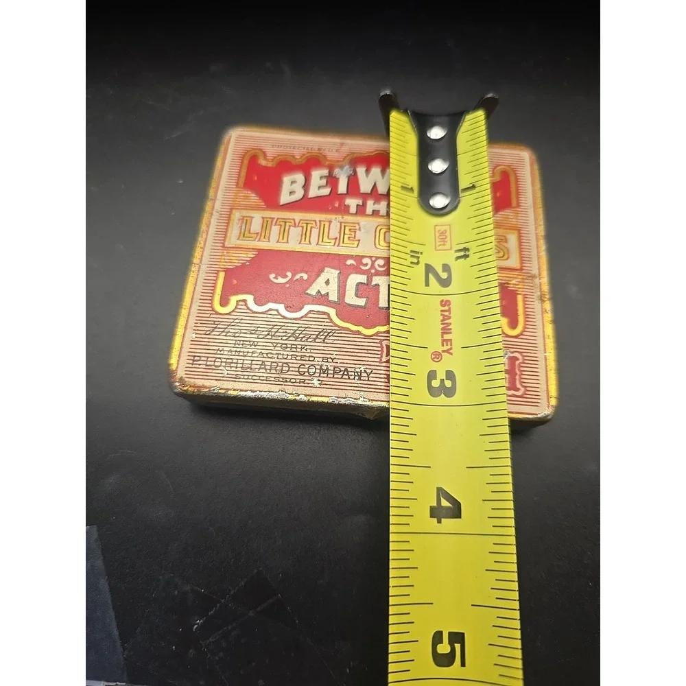 Vintage Between the Acts Little cigars tin box